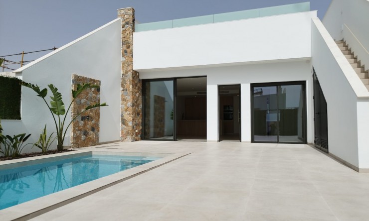 Neue Gebäude - Villa -
San Javier
