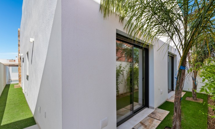 Neue Gebäude - Villa -
San Javier