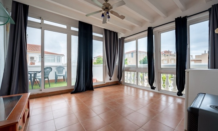 Resale - Rustic House -
Orihuela Costa - La Florida