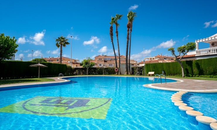 Resale - Rustic House -
Orihuela Costa - La Florida