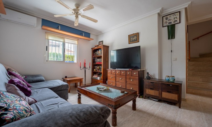 Resale - Rustic House -
Orihuela Costa - La Florida