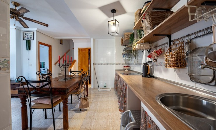 Resale - Rustic House -
Orihuela Costa - La Florida