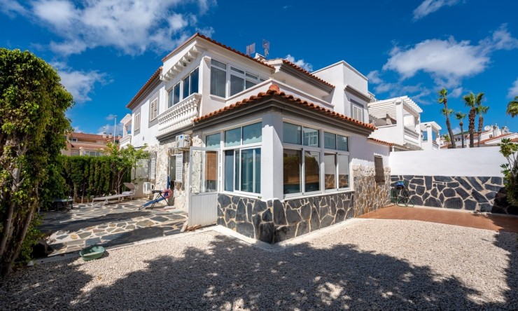Resale - Rustic House -
Orihuela Costa - La Florida
