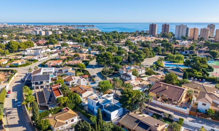 Reventa - Villa -
Campoamor