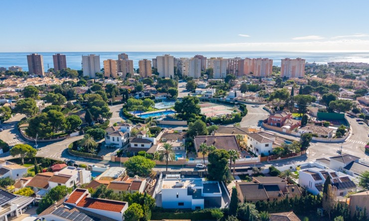 Reventa - Villa -
Campoamor