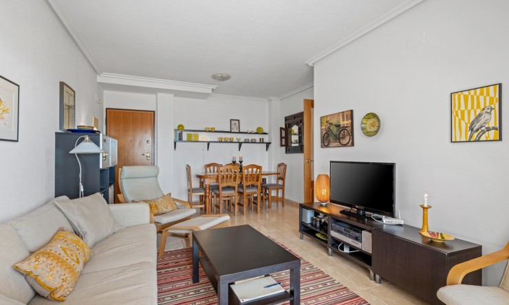 Reventa - Apartamento -
Cabo Roig