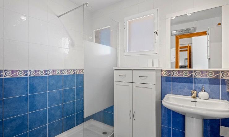Reventa - Apartamento -
Cabo Roig