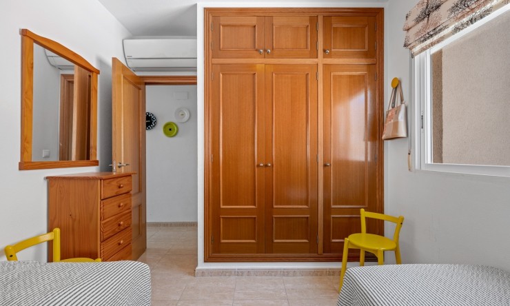 Reventa - Apartamento -
Cabo Roig