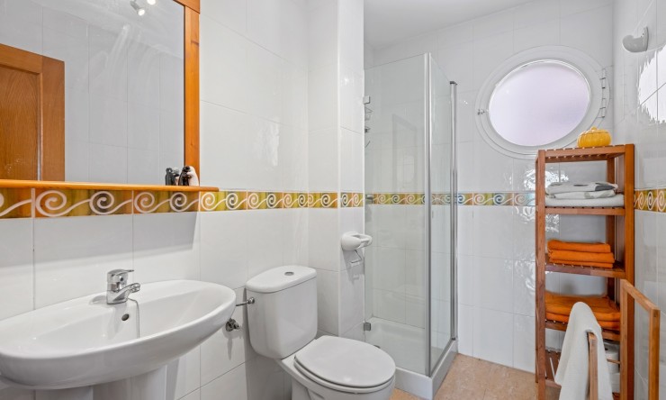 Reventa - Apartamento -
Cabo Roig