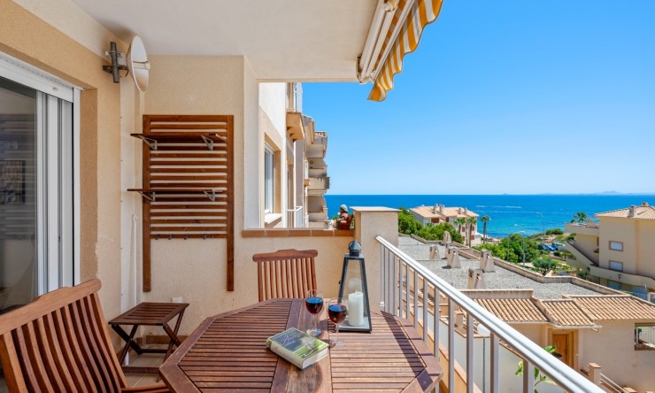 Reventa - Apartamento -
Cabo Roig