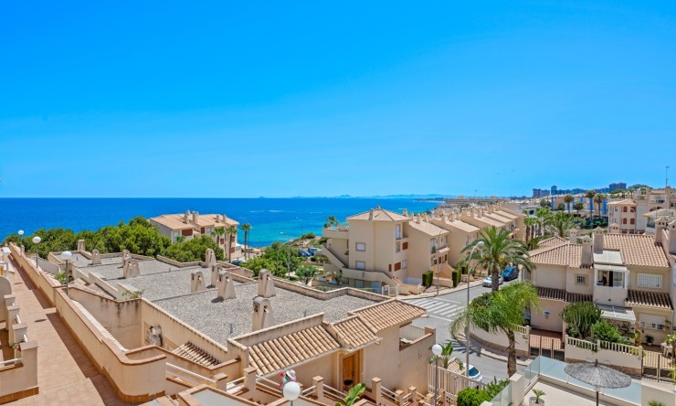 Reventa - Apartamento -
Cabo Roig