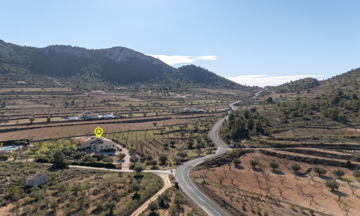 Revente - Maison de campagne -
La Zarza