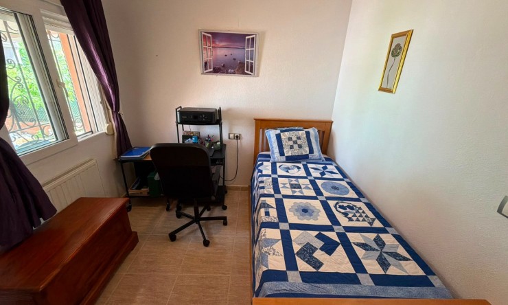 Resale - Villa -
Los Montesinos - La Herrada