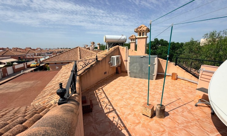 Resale - Villa -
Los Montesinos - La Herrada