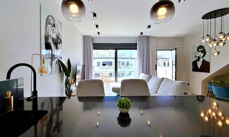 Rynek Wtórny - Penthouse -
Orihuela Costa - Punta Prima