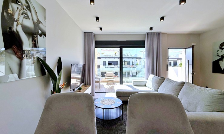 Rynek Wtórny - Penthouse -
Orihuela Costa - Punta Prima