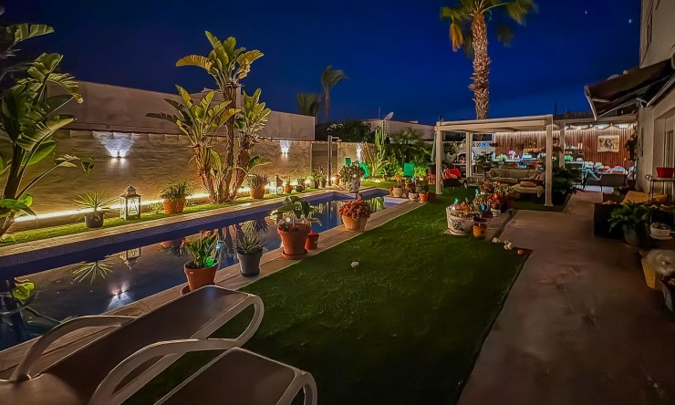 Revente - Villa -
TORREVIEJA - Torreta - Florida