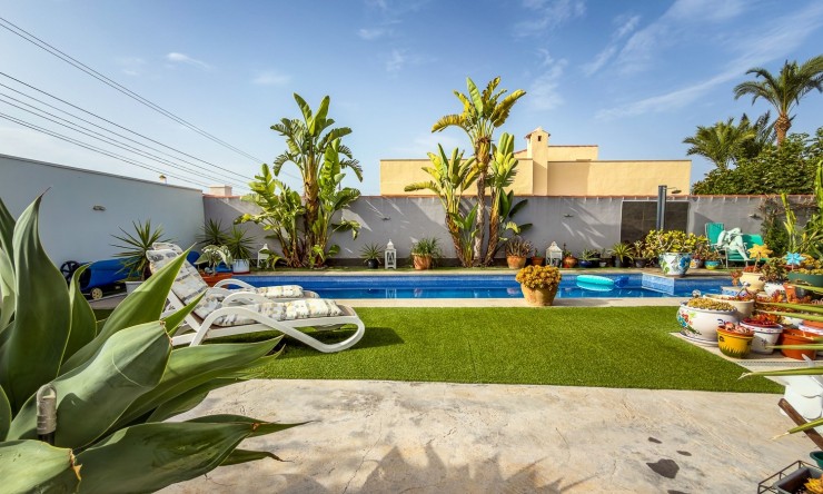 Revente - Villa -
TORREVIEJA - Torreta - Florida