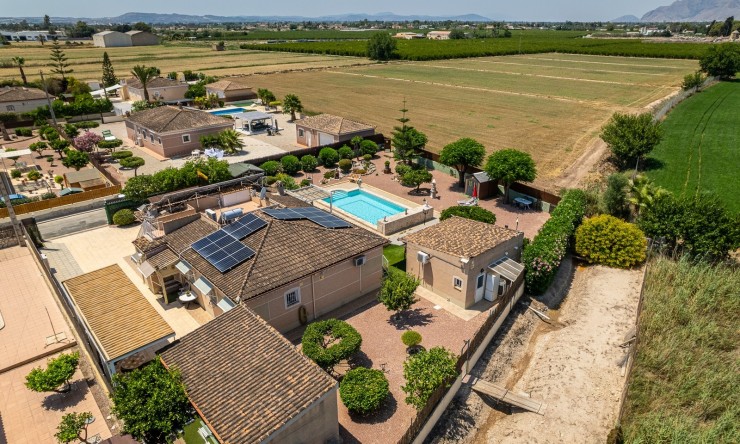 Resale - Villa -
CATRAL - Catral