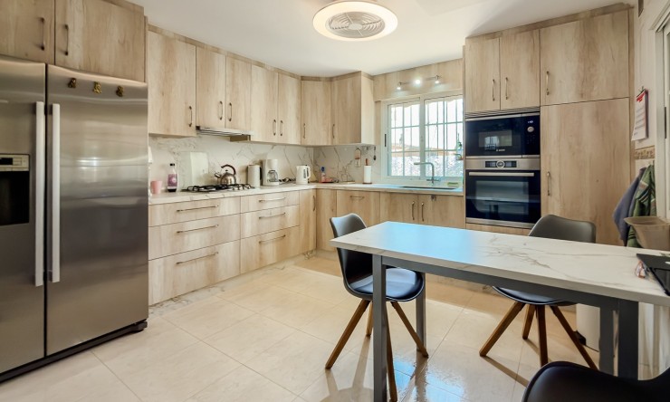 Resale - Villa -
CATRAL - Catral