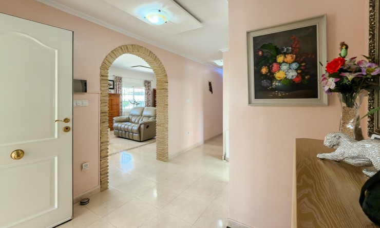 Resale - Villa -
CATRAL - Catral