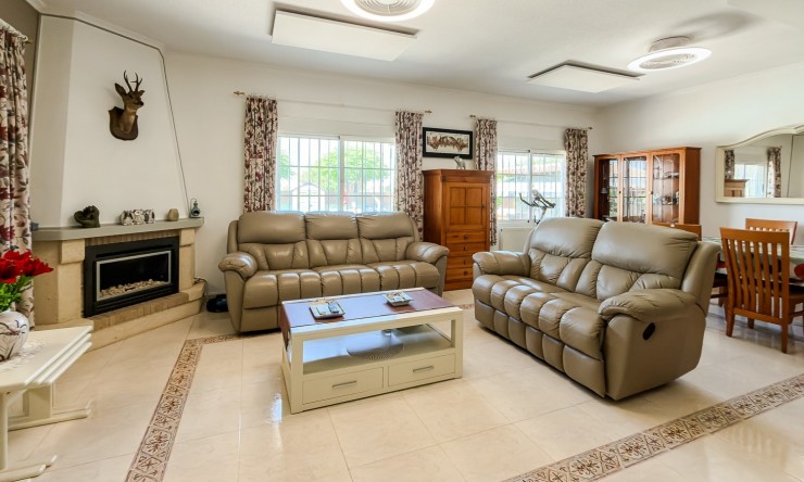 Resale - Villa -
CATRAL - Catral