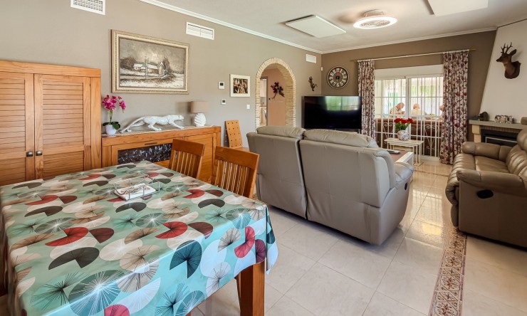 Resale - Villa -
CATRAL - Catral