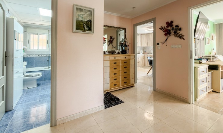 Resale - Villa -
CATRAL - Catral