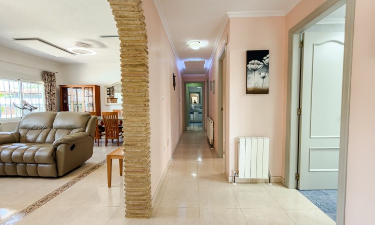 Resale - Villa -
CATRAL - Catral