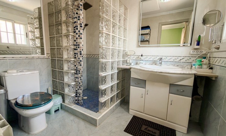 Resale - Villa -
CATRAL - Catral