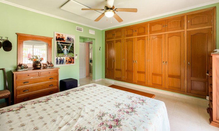 Resale - Villa -
CATRAL - Catral