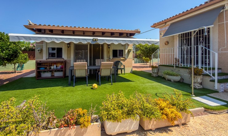 Resale - Villa -
CATRAL - Catral