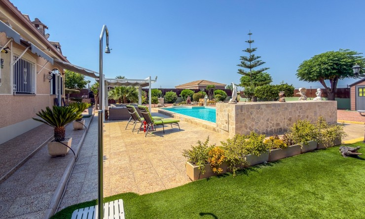 Resale - Villa -
CATRAL - Catral
