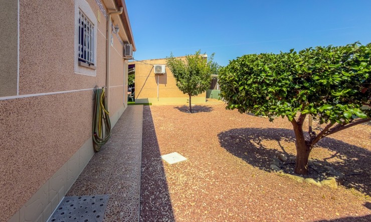 Resale - Villa -
CATRAL - Catral