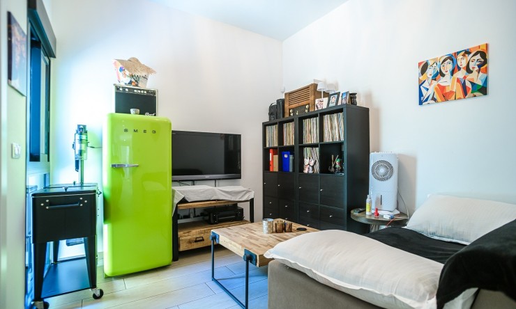 Resale - Villa -
ALGORFA - La Finca Golf