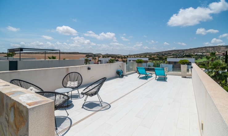 Resale - Villa -
ALGORFA - La Finca Golf
