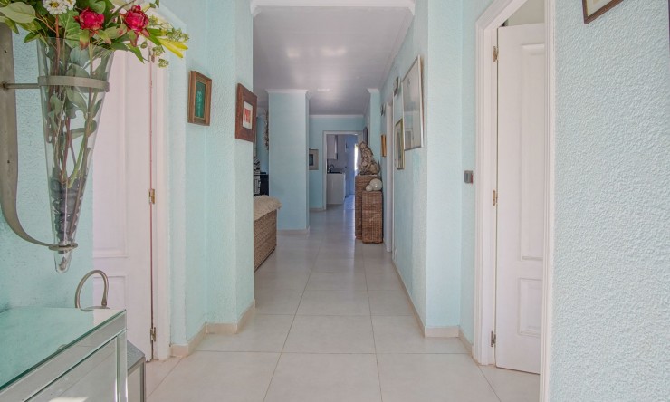 Reventa - Villa -
El Vergel
