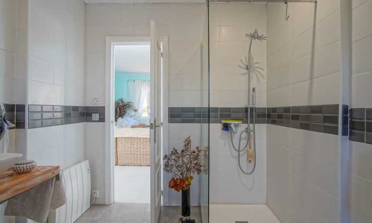 Reventa - Villa -
El Vergel