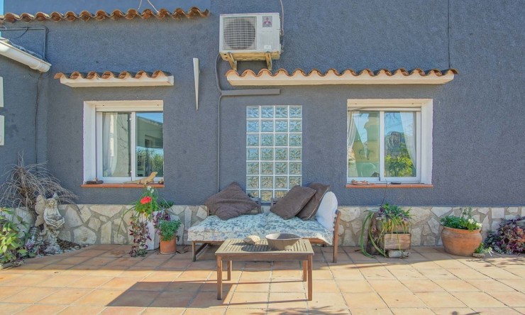 Reventa - Villa -
El Vergel