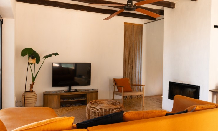 Resale - Villa -
Denia - El Montgó
