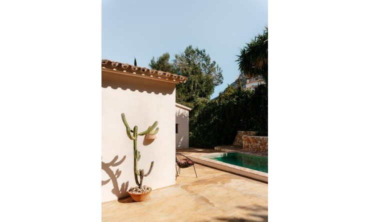 Resale - Villa -
Denia - El Montgó