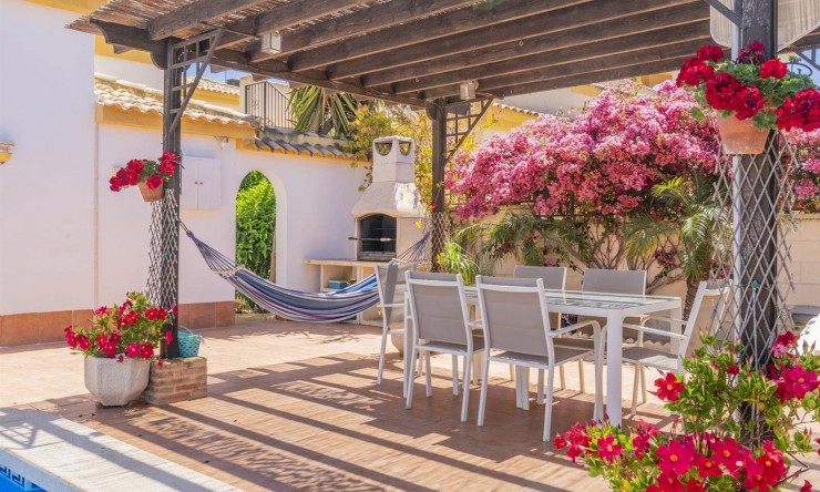 Reventa - Villa -
Sucina