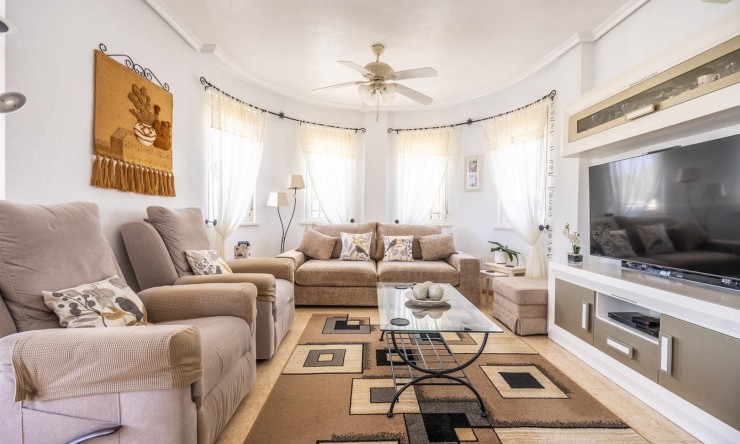 Reventa - Villa -
Sucina