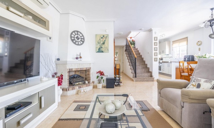 Reventa - Villa -
Sucina