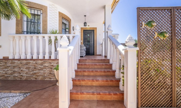Reventa - Villa -
Sucina