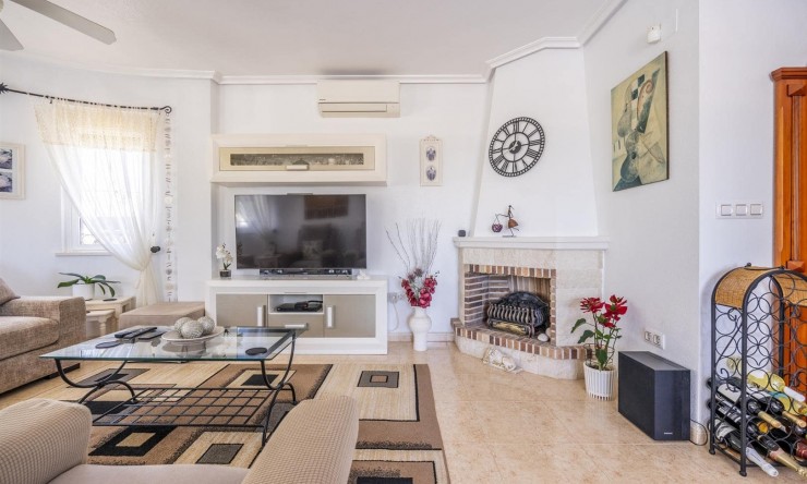 Reventa - Villa -
Sucina