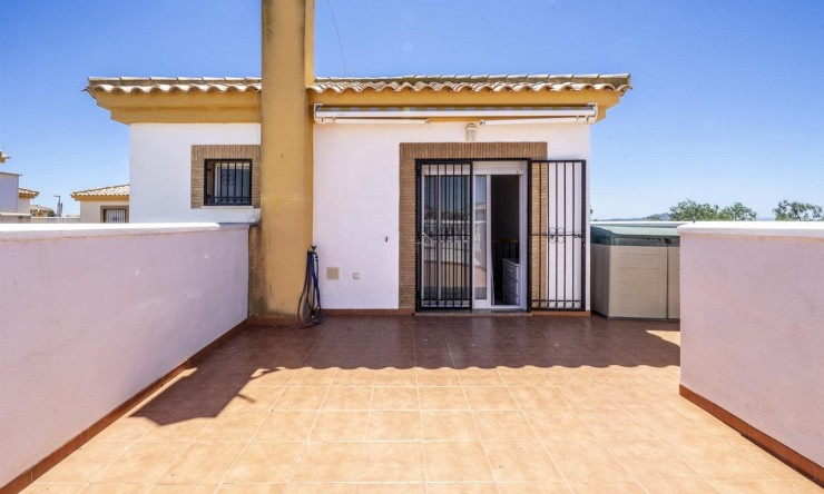 Reventa - Villa -
Sucina