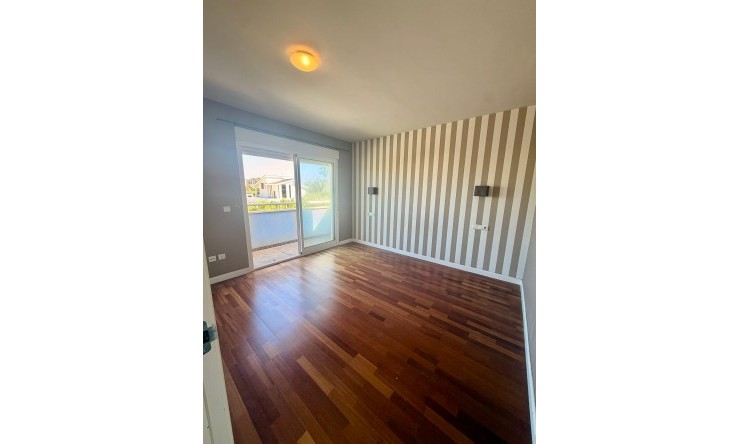 Reventa - Villa -
La Manga del Mar Menor
