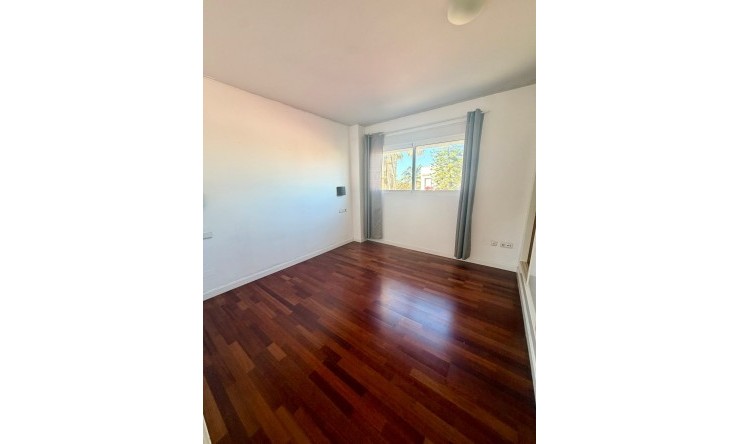 Reventa - Villa -
La Manga del Mar Menor