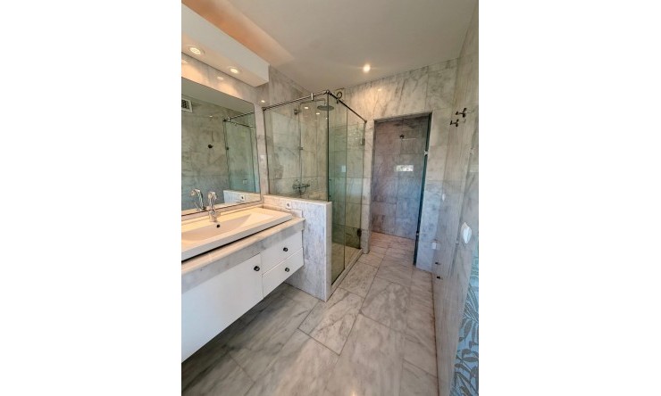 Reventa - Villa -
La Manga del Mar Menor